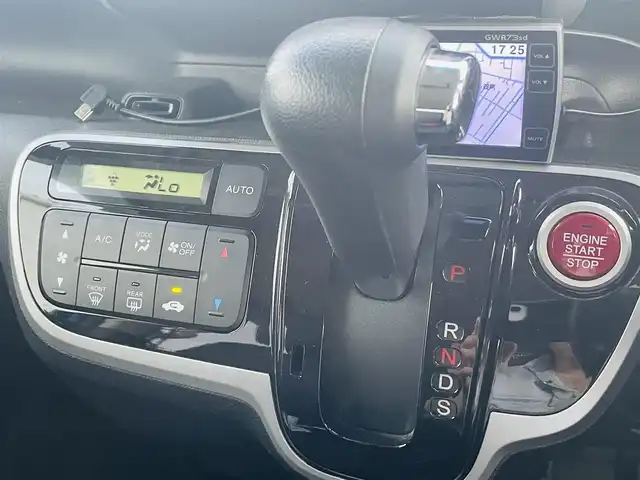 ホンダ Ｎ ＢＯＸ G ターボ Lパッケージ 熊本県 2014(平26)年 5.4万km 青 純正ナビ/・AM/FM/CD/DVD/BT/SD/・フルセグTV/・バック/サイドカメラ/ETC/横滑り防止装置/社外レーダー/ドライブレコーダー/両側電動スライドドア/純正フロアマット/革巻きステアリング/ステアリングスイッチ/パドルシフト/電動格納ミラー/ウインカーミラー/フォグランプ/ドアバイザー