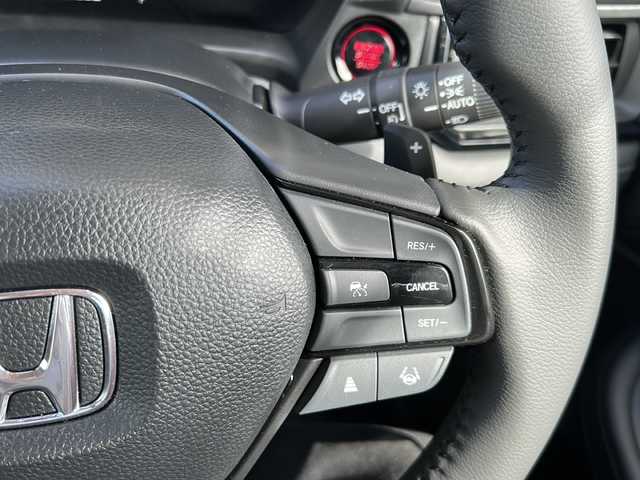 ホンダ ＷＲ－Ｖ Z+ ブラックスタイル 静岡県 2025(令7)年 0.2万km ワイン ホンダセンシング/・バックモニター/・前後コーナーセンサー/・クリアランスソナー/・横滑り防止/・レーンキープアシスト/・踏み間違い防止/・SOSコール/・レーダークルーズコントロール/8インチ純正ナビ/・FM/・AM/・Bluetooth/・フルセグTV/・iPod/・USB/主要装備/・フォグランプ/・LEDヘッドライト/・オートライト/・オートハイビーム/・純正アルミホイール/・純正フロアマット/・ステアリングリモコン/・プッシュスタート/・スマートキー/・スペアキー/・ハーフレザー調シート/・ワンオーナー