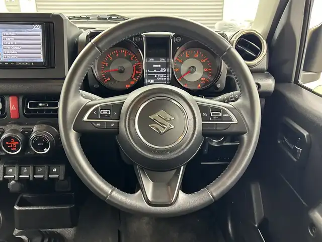 スズキ ジムニー XC 三重県 2020(令2)年 4.4万km シフォンアイボリーM /社外7インチナビ//バックカメラ//衝突軽減ブレーキ//クルーズコントロール//車線逸脱システム//シートヒーター//純正16インチAW//オートライト//LEDヘッドライト//フロアマット//スマートキー