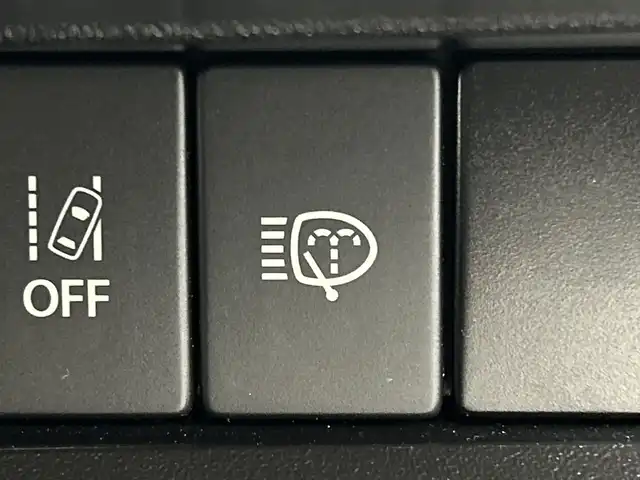 スズキ ジムニー XC 三重県 2020(令2)年 4.4万km シフォンアイボリーM /社外7インチナビ//バックカメラ//衝突軽減ブレーキ//クルーズコントロール//車線逸脱システム//シートヒーター//純正16インチAW//オートライト//LEDヘッドライト//フロアマット//スマートキー