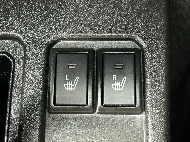 スズキ ジムニー XC 三重県 2020(令2)年 4.4万km シフォンアイボリーM /社外7インチナビ//バックカメラ//衝突軽減ブレーキ//クルーズコントロール//車線逸脱システム//シートヒーター//純正16インチAW//オートライト//LEDヘッドライト//フロアマット//スマートキー