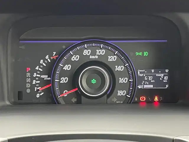 ホンダ ステップワゴン スパーダ Z 埼玉県 2011(平23)年 4.5万km プレミアムブラキッシュパール 純正HDDナビ/　ワンセグTV/CD/DVD/HDD/HDDREC/両側パワースライドドア/バックカメラ/フリップダウンモニター/パドルシフト/ベンチシート/横滑り防止装置/オートライト/純正ビルトインETC/スマートキー/スペアキー/純正フロアマット/純正アルミホイール