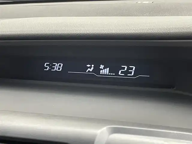 ホンダ ステップワゴン スパーダ Z 埼玉県 2011(平23)年 4.5万km プレミアムブラキッシュパール 純正HDDナビ/　ワンセグTV/CD/DVD/HDD/HDDREC/両側パワースライドドア/バックカメラ/フリップダウンモニター/パドルシフト/ベンチシート/横滑り防止装置/オートライト/純正ビルトインETC/スマートキー/スペアキー/純正フロアマット/純正アルミホイール