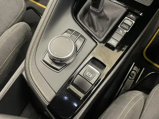 ＢＭＷ Ｘ２ xDrive 18d MスポーツX 岡山県 2019(令1)年 5.4万km サファイアブラックP コンフォートパッケージ/オプション20インチ純正アルミホイール/シートヒーター/パワーバックドア/コーナーセンサー/バックカメラ/純正HDDナビ/オートライト/前後ドライブレコーダー/パークアシスト/LEDヘッドライト/インテリアライト/ミラー型ETC/プッシュスタート/スマートキー/スペアキー/Bluetooth/USB