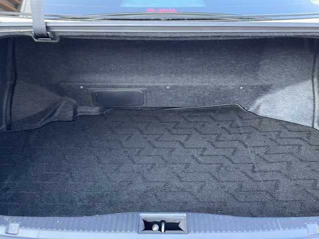 トヨタ クラウン ハイブリッド ロイヤルサルーン Four 秋田県 2015(平27)年 6.9万km プレシャスシルバー ワンオーナー/純正メーカーHDDナビ/　CD/DVD/USB/　フルセグ/Bluetooth/バックカメラ/ビルトインETC/衝突軽減ブレーキ/クルーズコントロール/パワーシート/スマートキー/プッシュスタート/LEDヘッドライト/フォグライト/オートライト/取扱説明書/保証書