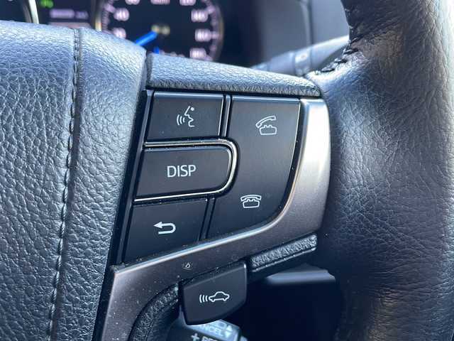 トヨタ クラウン ハイブリッド ロイヤルサルーン Four 秋田県 2015(平27)年 6.9万km プレシャスシルバー ワンオーナー/純正メーカーHDDナビ/　CD/DVD/USB/　フルセグ/Bluetooth/バックカメラ/ビルトインETC/衝突軽減ブレーキ/クルーズコントロール/パワーシート/スマートキー/プッシュスタート/LEDヘッドライト/フォグライト/オートライト/取扱説明書/保証書