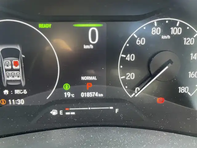 ホンダ ヴェゼル ハイブリッド e:HEV Z 神奈川県 2022(令4)年 1.9万km パール