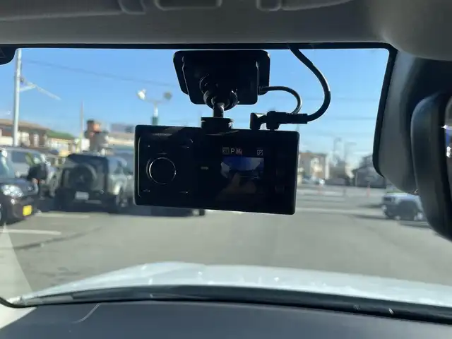 ホンダ ヴェゼル ハイブリッド e:HEV Z 神奈川県 2022(令4)年 1.9万km パール