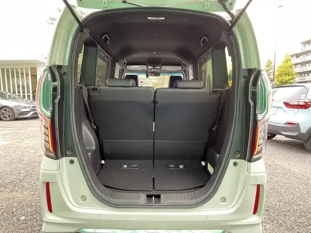 ホンダ Ｎ ＢＯＸ カスタム L ターボ 東京都 2023(令5)年 0.7万km プラチナホワイトパール ターボ/ワンオーナー/純正SDナビ【VXM-234VFi】/（CD/DVD/BTオーディオ/フルセグ）/バックカメラ/ホンダセンシング/・アダクティブクルーズコントロール/・路外逸脱抑制機能/・衝突軽減ブレーキ/・標識認識機能/両側パワースライドドア/ハーフレザーシート/前席シートヒーター/純正フロアマット/前後ドライブレコーダー【DBH-224SD】/ETC/スペアキー×1/取扱説明書/保証書