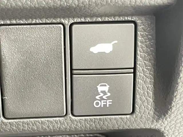 ホンダ ステップワゴン スパーダ eHEV 千葉県 2025(令7)年 0.1千km プラチナホワイトパール 登録済未使用車/純正11.4インチナビ/・LXM-247VFLi/・CD/DVD/BT/ACP/AA/フルセグ/Honda SENSING/・衝突軽減ブレーキ（CMBS）/・先行車発進お知らせ機能/・歩行者事故低減ステアリング/・路外逸脱抑制機能●標識認識機能/・渋滞追従機能付アダプティブクルーズコントロール（ACC）/・車線維持支援システム（LKAS）/・トラフィックジャムアシスト（渋滞運転支援機能）/・ブラインドスポットインフォメーション/・誤発進抑制機能/・後方誤発進抑制機能/・近距離衝突軽減ブレーキ/・急アクセル抑制機能/・パーキングセンサーシステム/・オートハイビーム/ブラインドスポットインフォメーション/両側パワースライドドア/パワーテールゲート(メモリー機能付)/バックカメラ/ハーフレザーシート/前席シートヒーター/LEDヘッドライト/パドルシフト/スマートキー/スペアキー/純正16インチアルミホイール