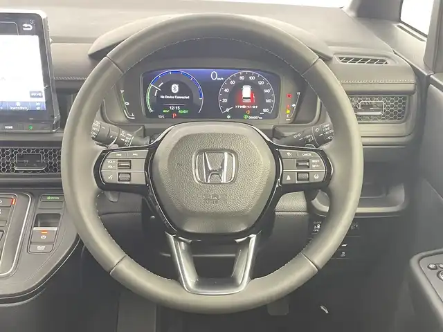 ホンダ ステップワゴン スパーダ eHEV 千葉県 2025(令7)年 0.1千km プラチナホワイトパール 登録済未使用車/純正11.4インチナビ/・LXM-247VFLi/・CD/DVD/BT/ACP/AA/フルセグ/Honda SENSING/・衝突軽減ブレーキ（CMBS）/・先行車発進お知らせ機能/・歩行者事故低減ステアリング/・路外逸脱抑制機能●標識認識機能/・渋滞追従機能付アダプティブクルーズコントロール（ACC）/・車線維持支援システム（LKAS）/・トラフィックジャムアシスト（渋滞運転支援機能）/・ブラインドスポットインフォメーション/・誤発進抑制機能/・後方誤発進抑制機能/・近距離衝突軽減ブレーキ/・急アクセル抑制機能/・パーキングセンサーシステム/・オートハイビーム/ブラインドスポットインフォメーション/両側パワースライドドア/パワーテールゲート(メモリー機能付)/バックカメラ/ハーフレザーシート/前席シートヒーター/LEDヘッドライト/パドルシフト/スマートキー/スペアキー/純正16インチアルミホイール