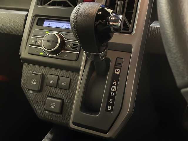 ダイハツ タフト G ダーククロムベンチャー 新潟県 2023(令5)年 2.6万km セラミックグリーンM 4WD/社外SDナビ(CN-HE02WD)/CD/DVD/BT/フルセグテレビ/SDミュージックサーバー/バックカメラ/ETC/ガラスルーフ/衝突被害軽減ブレーキ/シートヒーター /コーナーセンサー/ステアリングスイッチ/スマートキー/プッシュスタート/LEDヘッドライト/オートライト/オートハイビーム/フォグランプ