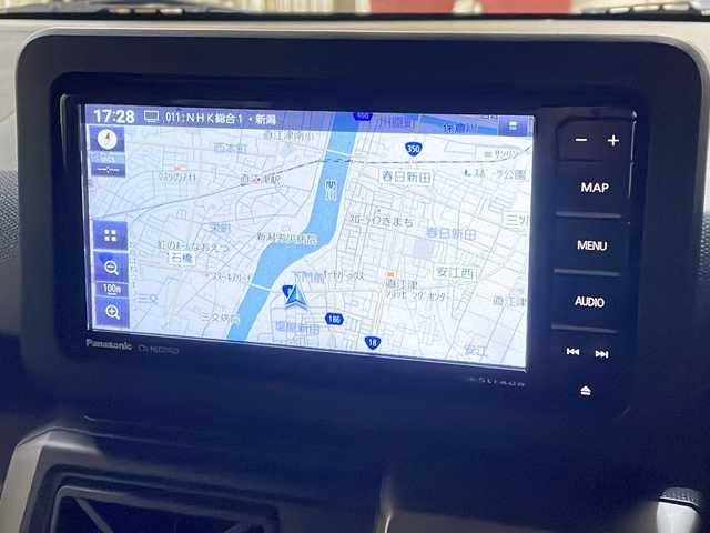 ダイハツ タフト G ダーククロムベンチャー 新潟県 2023(令5)年 2.6万km セラミックグリーンM 4WD/社外SDナビ(CN-HE02WD)/CD/DVD/BT/フルセグテレビ/SDミュージックサーバー/バックカメラ/ETC/ガラスルーフ/衝突被害軽減ブレーキ/シートヒーター /コーナーセンサー/ステアリングスイッチ/スマートキー/プッシュスタート/LEDヘッドライト/オートライト/オートハイビーム/フォグランプ