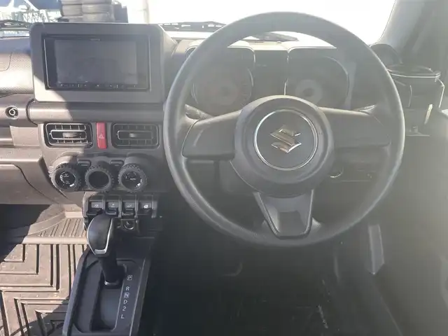 スズキ ジムニー XL 富山県 2024(令6)年 3.3万km ブルーイッシュブラックパール3 革調シートカバー/社外７インチナビ／/フルセグＴＶ／/Ｂｌｕｅｔｏｏｔｈ／/ＤＶＤ再生／/リフトアップサスペンション／/社外マフラー／/ＥＴＣ／/シートヒーター／/スマートキー／/プッシュスタート／/室内ルーフキャリア