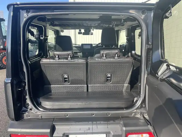 スズキ ジムニー XL 富山県 2024(令6)年 3.3万km ブルーイッシュブラックパール3 革調シートカバー/社外７インチナビ／/フルセグＴＶ／/Ｂｌｕｅｔｏｏｔｈ／/ＤＶＤ再生／/リフトアップサスペンション／/社外マフラー／/ＥＴＣ／/シートヒーター／/スマートキー／/プッシュスタート／/室内ルーフキャリア