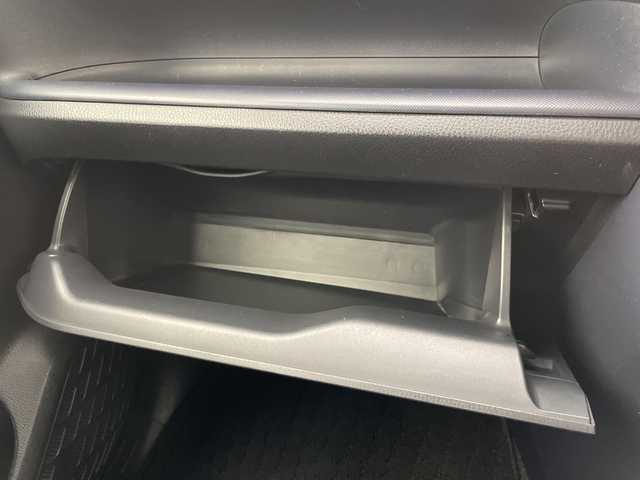 トヨタ ヴォクシー X 愛知県 2016(平28)年 4.7万km ダークバイオレットマイカメタリック 純正8型ナビ　SDカードなし/片側パワースライド/バックカメラ/アルミホイール/LEDヘッドライト/オートライト/ETC/ステアリングスイッチ/リモコンキー