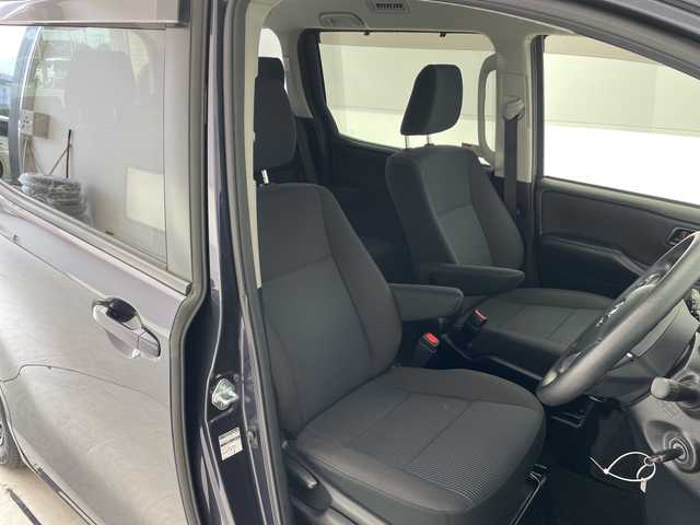 トヨタ ヴォクシー X 愛知県 2016(平28)年 4.7万km ダークバイオレットマイカメタリック 純正8型ナビ　SDカードなし/片側パワースライド/バックカメラ/アルミホイール/LEDヘッドライト/オートライト/ETC/ステアリングスイッチ/リモコンキー