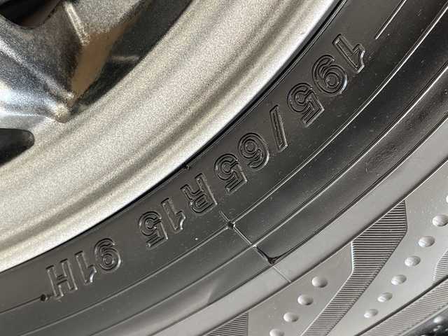 トヨタ ヴォクシー X 愛知県 2016(平28)年 4.7万km ダークバイオレットマイカメタリック 純正8型ナビ　SDカードなし/片側パワースライド/バックカメラ/アルミホイール/LEDヘッドライト/オートライト/ETC/ステアリングスイッチ/リモコンキー