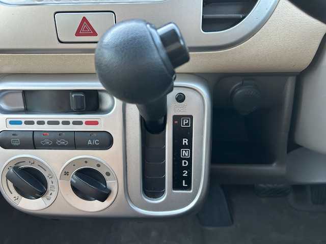 日産 モコ S 東京都 2010(平22)年 9.6万km ミステリアスバイオレットパール CDプレーヤー/純正フロアマット/リモコンキー/電格ミラー/ABS/パワーウィンドウ/パワーステアリング/Wエアバッグ/ハロゲンヘッドライト/保証書、取扱説明書