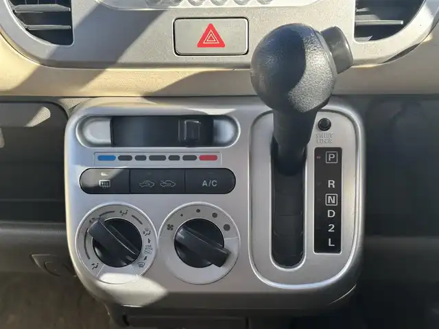 日産 モコ S 東京都 2010(平22)年 9.6万km ミステリアスバイオレットパール CDプレーヤー/純正フロアマット/リモコンキー/電格ミラー/ABS/パワーウィンドウ/パワーステアリング/Wエアバッグ/ハロゲンヘッドライト/保証書、取扱説明書