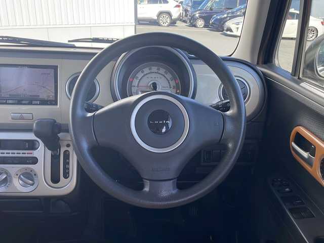 スズキ ラパン X 三重県 2009(平21)年 13.9万km ミルクティーベージュメタリック 社外ナビ/フルセグTV/バックカメラ/HIDヘッドライト/プッシュスタート/スマートキー/純正フロアマット/ドアバイザー/電動格納ミラー/ヘッドライトレベライザー/Wエアバック