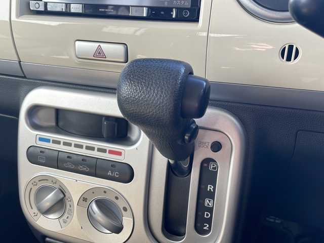 スズキ ラパン X 三重県 2009(平21)年 13.9万km ミルクティーベージュメタリック 社外ナビ/フルセグTV/バックカメラ/HIDヘッドライト/プッシュスタート/スマートキー/純正フロアマット/ドアバイザー/電動格納ミラー/ヘッドライトレベライザー/Wエアバック