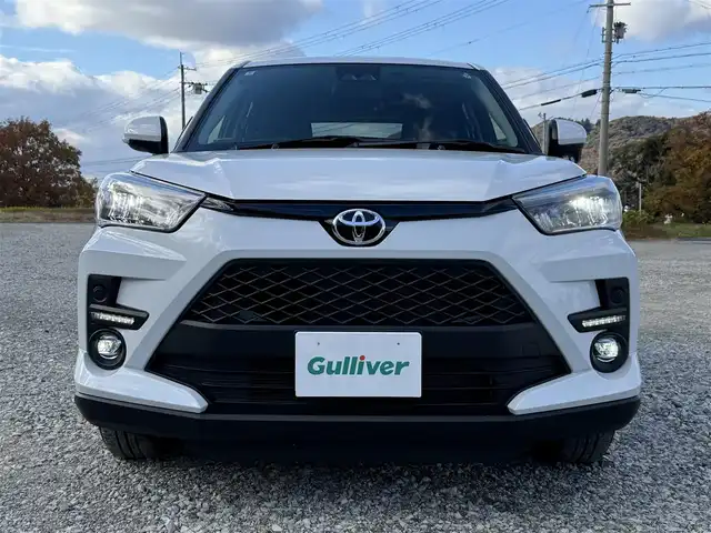 トヨタ ライズ Z 兵庫県 2025(令7)年 1万km シャイニングホワイトパール 社外ナビ/バックモニター/純正17インチアルミホイール/ETC/両前席シートヒーター/LEDヘッドライト/フォグランプ（F/R）/オートハイビーム/レーダークルーズコントロール/電子パーキング＆オートホールド/Pセンサー