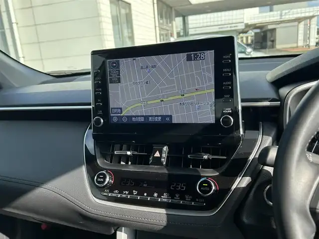 トヨタ カローラ クロス ハイブリッド Z 広島県 2022(令4)年 1.8万km プラチナホワイトパールマイカ モデリスタ18インチAW/モデリスタエアロ　/純正９インチディスプレイオーディオ　/ 「ナビ/Bluetooth/フルセグ/CD/DVD」/全方位カメラ　/ブラインドスポットモニター/レーダークルーズコントロール　/クリアランスソナー　/電動リアゲート　/前席シートヒーター/D席パワーシート/ビルトインＥＴＣ/前後ドライブレコーダー/衝突軽減ブレーキシステム/車線逸脱防止システム/オートハイビーム/LEDヘッドライト（AUTO機能付き）/ヘッドライトレベライザー/スマートキー/プッシュスタート