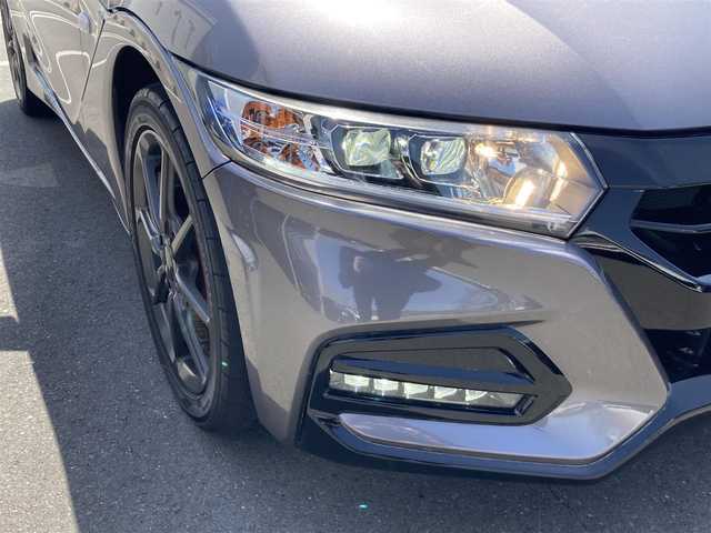 ホンダ Ｓ６６０ モデューロX 静岡県 2018(平30)年 5.6万km アドミラルグレーメタリック 純正オーディオ/専用本革巻きステアリング/ステアリングスイッチ/ステルスブラック塗装Modulo15インチアルミホイール/チタン製シフトノブ/スポーツブレーキパッド/Modulo専用フロアマット/ターボ/スマートキー＆プッシュスタート/ボルドーレッドロールトップ/黒赤スポーツレザーシート/クルーズコントロール/LEDオートヘッドライト/6速MT