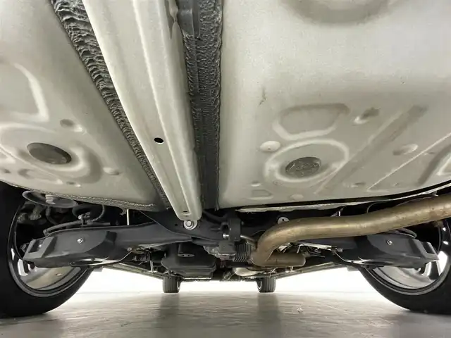 トヨタ ヴェルファイア ハイブリット エグゼクティブ ラウンジ 千葉県 2017(平29)年 5万km ホワイトパールクリスタルシャイン 4WD/モデリスタエアロ/Wサンルーフ/フリップダウンモニター/トヨタセーフティセンス/・プリクラッシュセーフティ/・オートハイビーム/・トラクションコントロール/純正9インチSDナビ/CD MSV BT AUX フルセグ/アラウンドビューモニター/JBLサウンドシステム/両側パワースライドドア/パワーバックドア/アダプティブクルーズコントロール/全席レザーシート/メモリ機能付きパワーシート/前席シートヒーター/パーキングスイッチ/ブレーキホールド/革巻きステアリング/ステアリングスイッチ/純正フロアマット/ドアバイザー/ビルトインETC