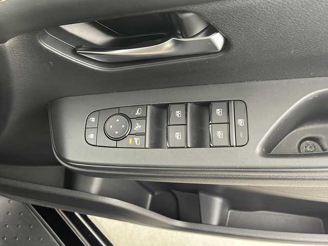 日産 セレナ ハイウェイスター V 鹿児島県 2023(令5)年 1.8万km ダイヤモンドブラック 純正12.3インチナビ/(AM/FM/Bluetooth/USB/AppleCarPlay)/フルセグTV/純正フリップダウンモニター/アラウンドビューモニター/デジタルインナーミラー/前後方ドライブレコーダー/LEDオートヘッドライト/両側パワースライドドア/置くだけ充電/スマートキー/前後クリアランスソナー/純正16インチアルミホイール/エマージェンシーブレーキ/プロパイロット/ビルトインETC2.0/ブラインドスポットモニター