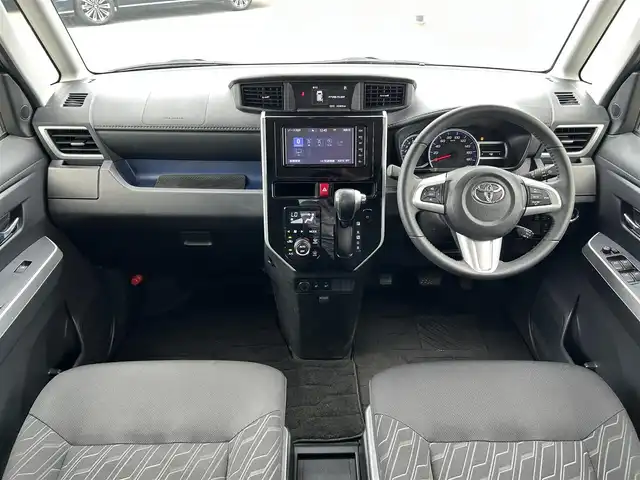 トヨタ ルーミー カスタムG－T 沖縄県 2020(令2)年 2.7万km ブラックマイカメタリック 純正ナビ/フルセグTV/バックカメラ/（BT/CD/DVD)/プリクラッシュセーフティー/クルーズコントロール/コーナーセンサー/横滑り防止装置/両側パワースライドドア/純正フロアマット/純正アルミホイール/アイドリングストップ/シートヒーター/革巻きステアリング/LEDヘッドライト/フォグランプ/オートライト/オートマチックハイビーム