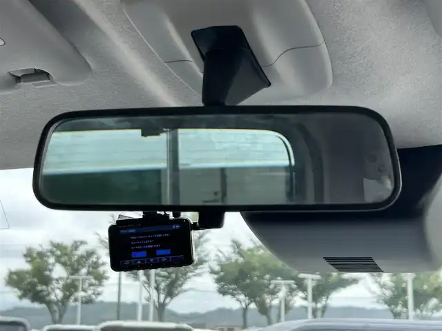 トヨタ ルーミー カスタムG－T 沖縄県 2020(令2)年 2.7万km ブラックマイカメタリック 純正ナビ/フルセグTV/バックカメラ/（BT/CD/DVD)/プリクラッシュセーフティー/クルーズコントロール/コーナーセンサー/横滑り防止装置/両側パワースライドドア/純正フロアマット/純正アルミホイール/アイドリングストップ/シートヒーター/革巻きステアリング/LEDヘッドライト/フォグランプ/オートライト/オートマチックハイビーム