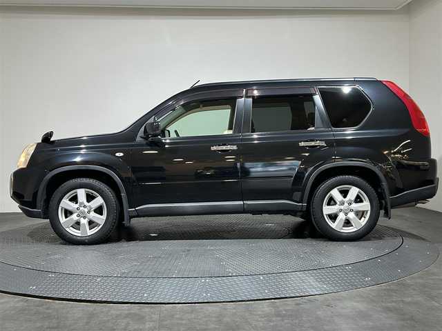 日産 エクストレイル 20X 愛媛県 2009(平21)年 4.9万km ダイヤモンドブラック 純正ＳＤナビ　バックカメラ　衝突軽減　フルセグTV　スマートキー ＥＴＣ  純正フロアマットマット 純正アルミホイール ハロゲンヘッドライト ＡＡＣ　オートライト ４WD ルーフレール