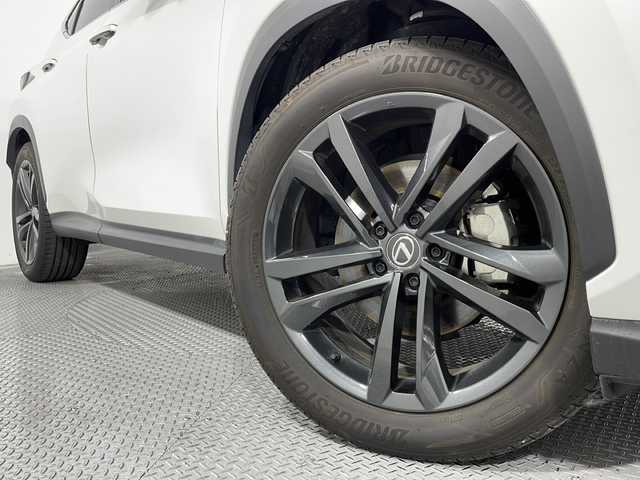 レクサス ＮＸ 350h バージョンL 広島県 2023(令5)年 1万km ソニッククォーツ 禁煙車/純正14型DA/セーフティーシステムプラス/パノラミックビューモニター/レーダークルーズコントロール/サンルーフ/置くだけ充電/パワーシート/シートメモリー/ステアリングヒーター/ビルトインETC/シートヒーター/エアシート/BSM/HUD