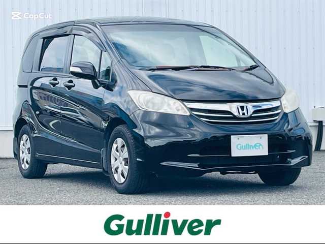 ホンダ フリード G ジャストセレクション 熊本県 2013(平25)年 12.1万km プレミアムスパークルブラックパール 純正ナビ/・AM/FM/CD/DVD/SD/USB/iPod/・フルセグTV/バックカメラ/横滑り防止機能/ステアリングリモコン/電動格納ミラー/・ウィンカーミラー/ETC/前後ドライブレコーダー/オートライト/・HIDライト/デジタルインナーミラー/ドアバイザー/片側パワースライドドア/社外フロアマット/スマートキー/・スペアキー