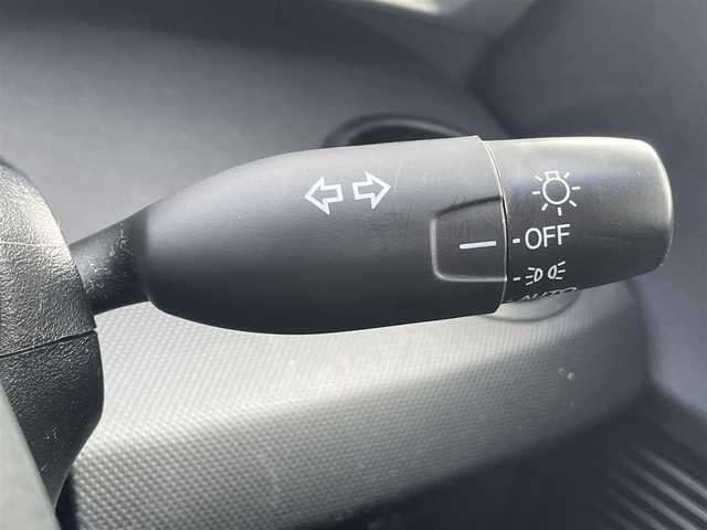 ホンダ フリード G ジャストセレクション 熊本県 2013(平25)年 12.1万km プレミアムスパークルブラックパール 純正ナビ/・AM/FM/CD/DVD/SD/USB/iPod/・フルセグTV/バックカメラ/横滑り防止機能/ステアリングリモコン/電動格納ミラー/・ウィンカーミラー/ETC/前後ドライブレコーダー/オートライト/・HIDライト/デジタルインナーミラー/ドアバイザー/片側パワースライドドア/社外フロアマット/スマートキー/・スペアキー