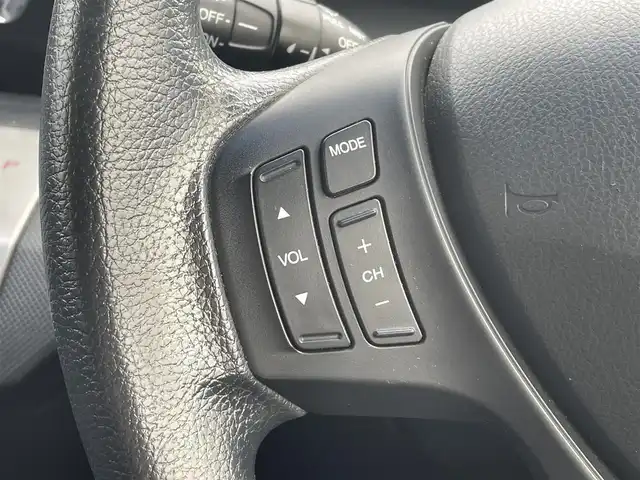 ホンダ フリード G ジャストセレクション 熊本県 2013(平25)年 12.1万km プレミアムスパークルブラックパール 純正ナビ/・AM/FM/CD/DVD/SD/USB/iPod/・フルセグTV/バックカメラ/横滑り防止機能/ステアリングリモコン/電動格納ミラー/・ウィンカーミラー/ETC/前後ドライブレコーダー/オートライト/・HIDライト/デジタルインナーミラー/ドアバイザー/片側パワースライドドア/社外フロアマット/スマートキー/・スペアキー