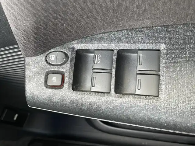 ホンダ フリード G ジャストセレクション 熊本県 2013(平25)年 12.1万km プレミアムスパークルブラックパール 純正ナビ/・AM/FM/CD/DVD/SD/USB/iPod/・フルセグTV/バックカメラ/横滑り防止機能/ステアリングリモコン/電動格納ミラー/・ウィンカーミラー/ETC/前後ドライブレコーダー/オートライト/・HIDライト/デジタルインナーミラー/ドアバイザー/片側パワースライドドア/社外フロアマット/スマートキー/・スペアキー