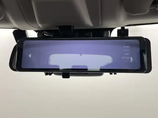 トヨタ ライズ Z 熊本県 2022(令4)年 4.1万km スムースグレーマイカメタリック/ブラック2トーン ワンオーナー　/禁煙車　/純正ナビ（ＣＤ・ＤＶＤ・フルセグ・ＢＴ・ＳＤ・ＵＳＢ）/全周囲カメラ　/社外前後ドライブレコーダー　/ビルトインＥＴＣ　/前後クリアランスソナー　/前席シートヒーター　/トヨタセーフティーセンス/・衝突回避支援ブレーキ/・車線逸脱警報機能/・車線逸脱抑制機能/・先行車発進お知らせ機能/・踏み間違い防止/・アダブティブクルーズコントロール/・リヤクロストラフィックアラート/・標識認識システム/横滑り防止/純正フロアマット/純正１７インチAW/オートライト/LEDヘッドライト/フォグライト/スマートキー/プッシュスタート/スペアキー1本