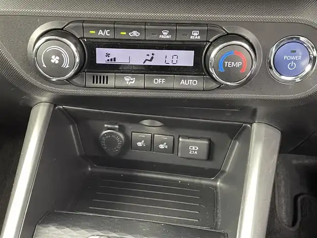 トヨタ ライズ Z 熊本県 2022(令4)年 4.1万km スムースグレーマイカメタリック/ブラック2トーン ワンオーナー　/禁煙車　/純正ナビ（ＣＤ・ＤＶＤ・フルセグ・ＢＴ・ＳＤ・ＵＳＢ）/全周囲カメラ　/社外前後ドライブレコーダー　/ビルトインＥＴＣ　/前後クリアランスソナー　/前席シートヒーター　/トヨタセーフティーセンス/・衝突回避支援ブレーキ/・車線逸脱警報機能/・車線逸脱抑制機能/・先行車発進お知らせ機能/・踏み間違い防止/・アダブティブクルーズコントロール/・リヤクロストラフィックアラート/・標識認識システム/横滑り防止/純正フロアマット/純正１７インチAW/オートライト/LEDヘッドライト/フォグライト/スマートキー/プッシュスタート/スペアキー1本