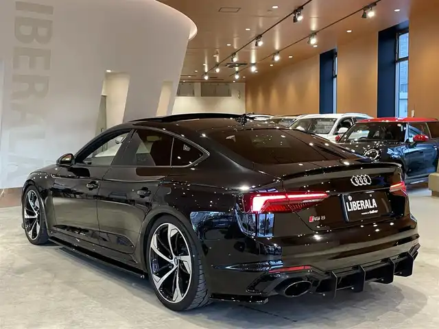 アウディ ＲＳ５ スポーツバック 道央・札幌 2019(令1)年 2.8万km ミトスブラックメタリック パノラマサンルーフ/アシスタンスパッケージ/　・パークアシスト/　・サラウンドビューカメラ/MSS Sportsダウンサス/MAXTON DESIGNエアロ/社外可変バルブ/純正メモリナビ/フルセグTV/USB/SD/Bluetooth/ナッパレザーシート/シートヒーター/Bang&Olufsenサラウンド/マトリクスLEDヘッドライト/パワーテールゲート/純正サス積込