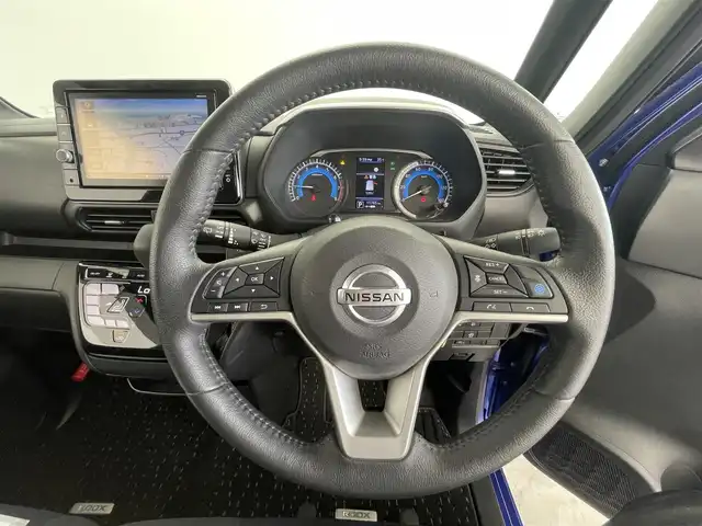 日産 ルークス HWS Gターボ プロパイロットED 大分県 2020(令2)年 1.2万km アトランティックブルー プロパイロット/エマージェンシーブレーキ/車線逸脱防止支援システム/先行車発進お知らせ機能/標識認識機能/ふらつき警報機能/アラウンドビューモニター/純正9型ナビ　型式：MM319D-L/【フルセグTV、DVD再生可、BT対応、USB】/ステアリングスイッチ/両側電動スライドドア/電動パーキング/オートホールド機能/アイドリングストップ/横滑り防止装置/電動格納ミラー/純正フロアマット/オートライト/LEDヘッドライト/LEDフォグ/コーナーセンサー/純正15インチアルミホイール