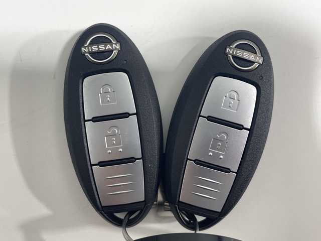 日産 フェアレディ Ｚ 千葉県 2024(令6)年 0.9万km ダークメタルグレー 6速MT/ワンオーナー/メーカーオプションナビ/・BT/TV/USB/AndroidAuto/バックカメラ/スポーツモード/ニスモエアロ/インテリジェントキー/スペアキー/プッシュスタートボタン/ビルトインETC2.0/革巻きステアリング/ステアリングスイッチ/Autoライト/レーダークルーズコントロール/オートマチックハイビーム/インテリジェントレーダーブレーキ/横滑り防止/LEDヘッドライト/フォグランプ/純正18インチアルミホイール/フロアマット/保証書/取扱説明書