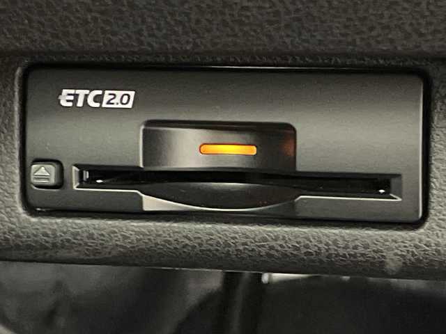 日産 フェアレディ Ｚ 千葉県 2024(令6)年 0.9万km ダークメタルグレー 6速MT/ワンオーナー/メーカーオプションナビ/・BT/TV/USB/AndroidAuto/バックカメラ/スポーツモード/ニスモエアロ/インテリジェントキー/スペアキー/プッシュスタートボタン/ビルトインETC2.0/革巻きステアリング/ステアリングスイッチ/Autoライト/レーダークルーズコントロール/オートマチックハイビーム/インテリジェントレーダーブレーキ/横滑り防止/LEDヘッドライト/フォグランプ/純正18インチアルミホイール/フロアマット/保証書/取扱説明書