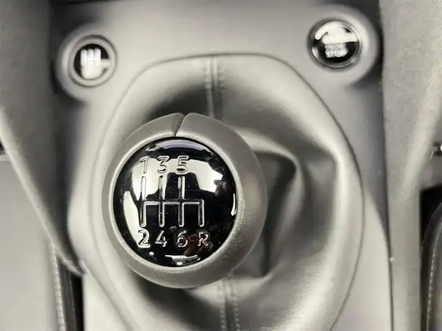 日産 フェアレディ Ｚ 千葉県 2024(令6)年 0.9万km ダークメタルグレー 6速MT/ワンオーナー/メーカーオプションナビ/・BT/TV/USB/AndroidAuto/バックカメラ/スポーツモード/ニスモエアロ/インテリジェントキー/スペアキー/プッシュスタートボタン/ビルトインETC2.0/革巻きステアリング/ステアリングスイッチ/Autoライト/レーダークルーズコントロール/オートマチックハイビーム/インテリジェントレーダーブレーキ/横滑り防止/LEDヘッドライト/フォグランプ/純正18インチアルミホイール/フロアマット/保証書/取扱説明書