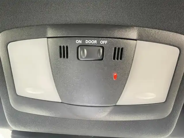 日産 フェアレディ Ｚ 千葉県 2024(令6)年 0.9万km ダークメタルグレー 6速MT/ワンオーナー/メーカーオプションナビ/・BT/TV/USB/AndroidAuto/バックカメラ/スポーツモード/ニスモエアロ/インテリジェントキー/スペアキー/プッシュスタートボタン/ビルトインETC2.0/革巻きステアリング/ステアリングスイッチ/Autoライト/レーダークルーズコントロール/オートマチックハイビーム/インテリジェントレーダーブレーキ/横滑り防止/LEDヘッドライト/フォグランプ/純正18インチアルミホイール/フロアマット/保証書/取扱説明書