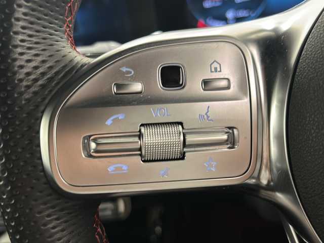 メルセデス・ベンツ ＣＬＡ２５０ Sブレイク 4MATIC AMGライン 新潟県 2020(令2)年 2.1万km コスモスブラック パノラミックスライディングルーフ/レーダーセーフティーパッケージ/・アクティブブラインドスポットアシスト/・アクティブレーンキーピングアシスト/・アクティブステアリングアシス/・アダプティブクルーズコントロール/ナビゲーションパッケージ/・フルセグ/・Bluetooth/AMGライン/・AMGスタイリングパッケージ（フロント、サイド、リア）/・レザーDINAMICAシート/・アンビエントライト64色/LEDハイパフォーマンスヘッドライト/アクティブブレーキアシスト/パーキングアシストリアビューマメラ/パワーシート/シートヒーター/パワーバックドア/ドライブレコーダー/純正スタッドレスAW