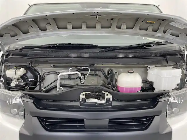 トヨタ ハイエース GL 群馬県 2022(令4)年 3万km ホワイトパールクリスタルシャイン パワースライドドア /（イージークローザー・挟み込み防止機能付）/デジタルインナーミラー/パノラミックビューモニター/Toyota Safety Sense/社外パナソニックナビ（CN-HE01WD)/・CD/DVD/SD/USB/Bluetooth/フルセグTV/＝＝＝＝＝＝/片側パワースライドドア　デジタルインナーミラー　パノラミックビューモニター　ナビ　カロッツェリアフリップダウンモニター　ホワイトレタータイヤ　ＡＣ１００Ｖ電源　ＬＥＤヘッドライト　ＥＴＣ　４ＷＤ　禁煙