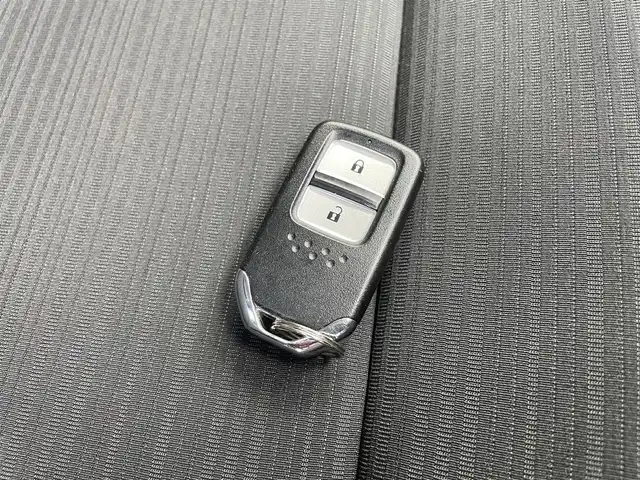 ホンダ ＷＲ－Ｖ Z+ 熊本県 2024(令6)年 0.9万km ワイン 社外ナビ/・AM/FM/USB/BT/・フルセグTV/ホンダセンシング/・衝突軽減ブレーキ/・踏み間違い衝突軽減システム/・路外逸脱抑制機能/・先行車発進お知らせ機能/・標識認識機能/・オートハイビーム/・アダプティブクルーズコントロール/・車線維持支援システム/ハーフレザーシート/革巻きステアリング/・ステアリングスイッチ/・パドルシフト/LEDヘッドライト/LEDフォグライト/純正フロアマット/オートライト/電動格納ミラー/ウインカーミラー/プッシュスタート/スマートキー